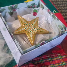 Load image into Gallery viewer, Clay Ornament Gold, White &amp; Green Star
